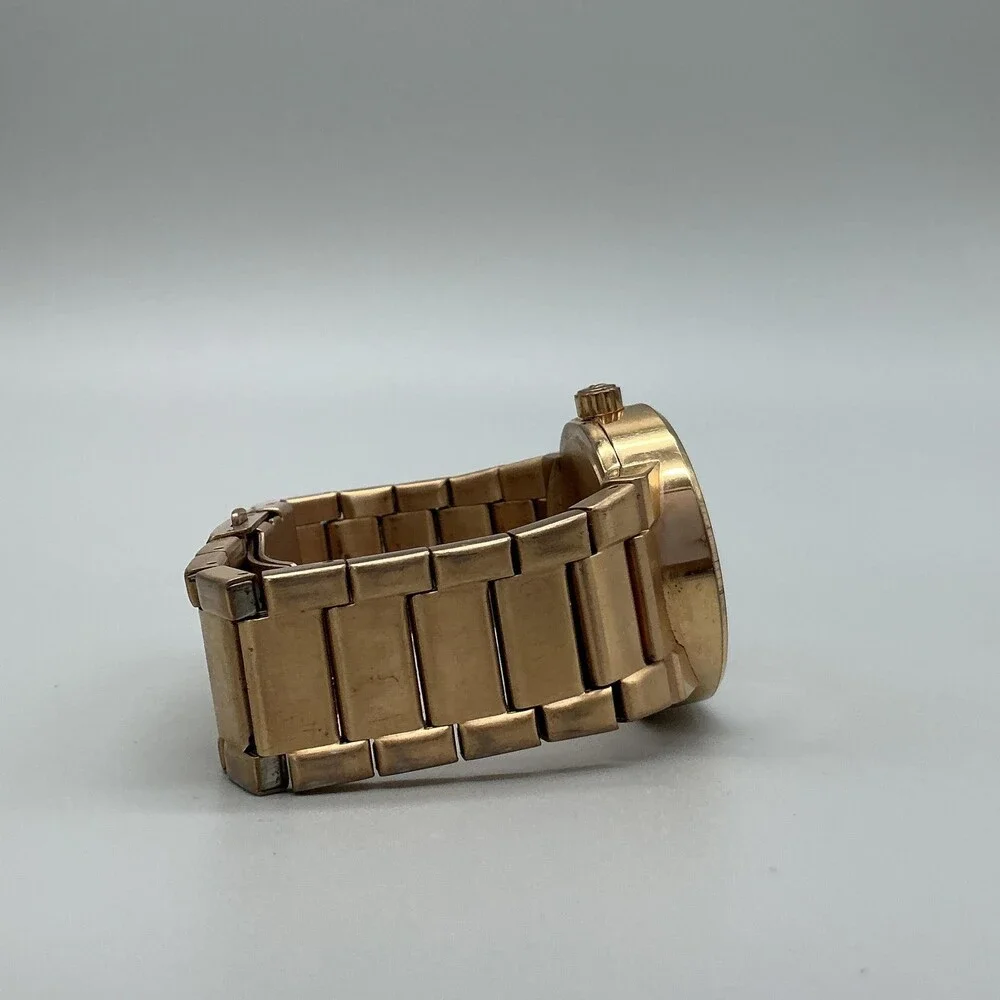 Nixon see photos